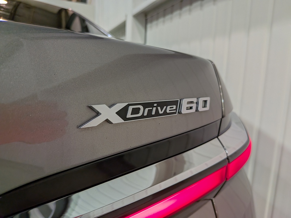 BMW i7 2023