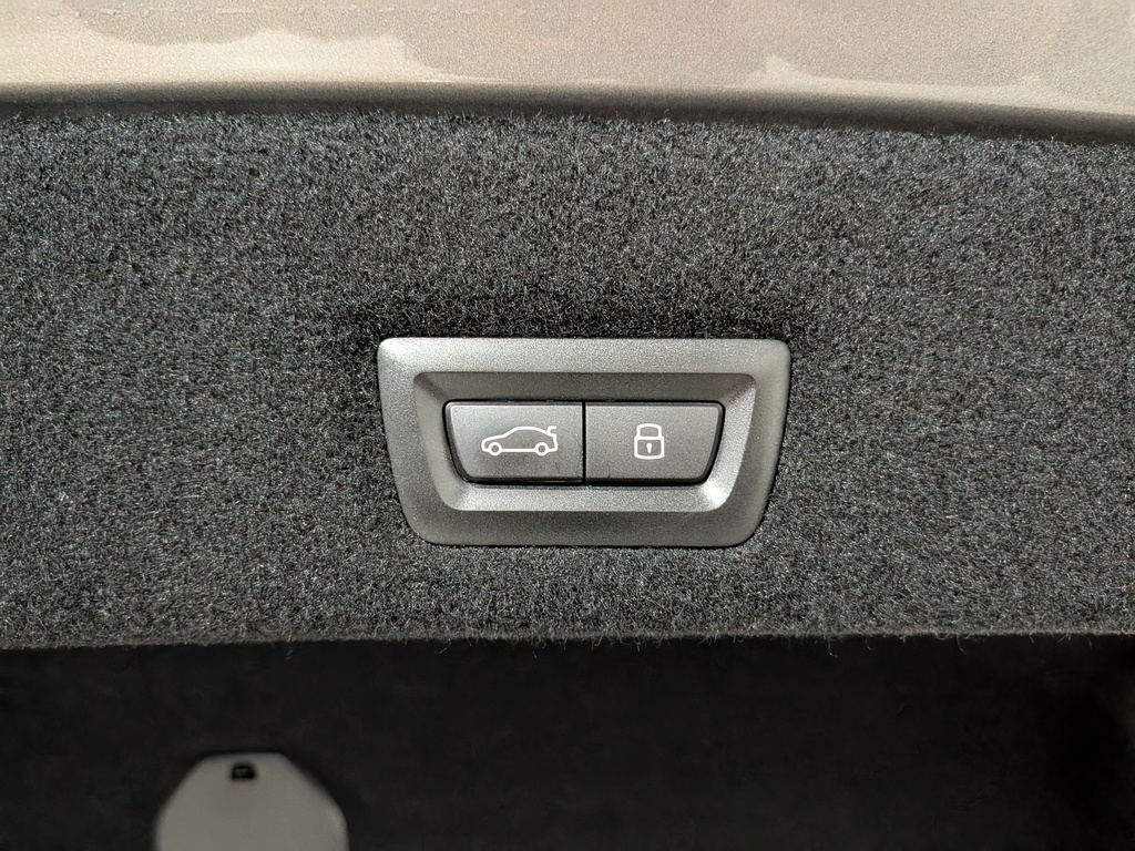 BMW i7 2023