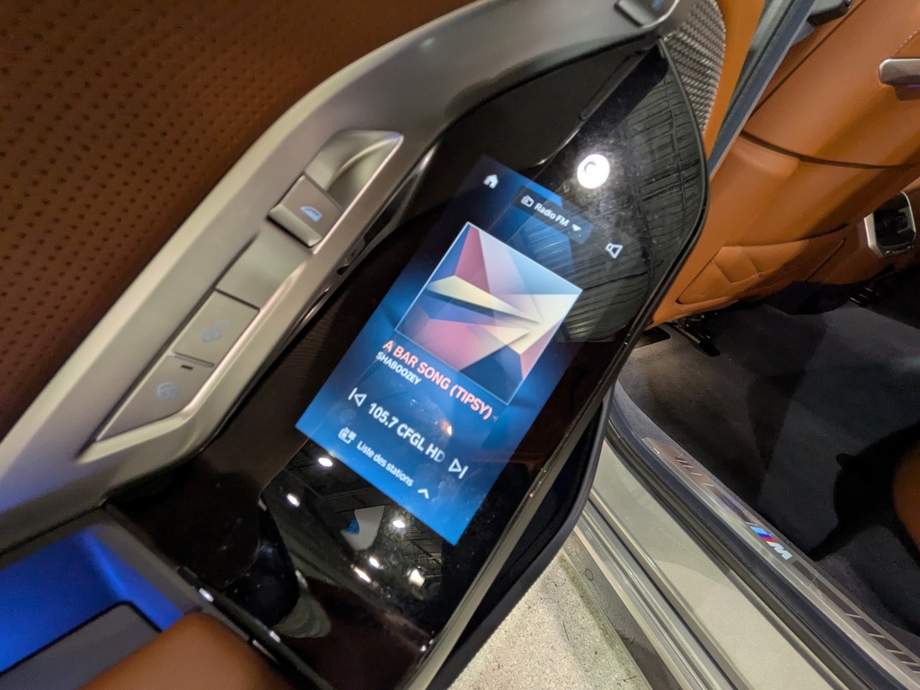 BMW i7 2023