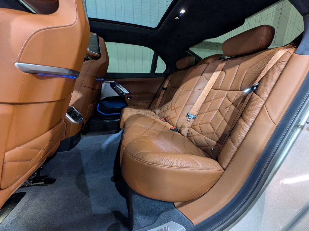 BMW i7 2023