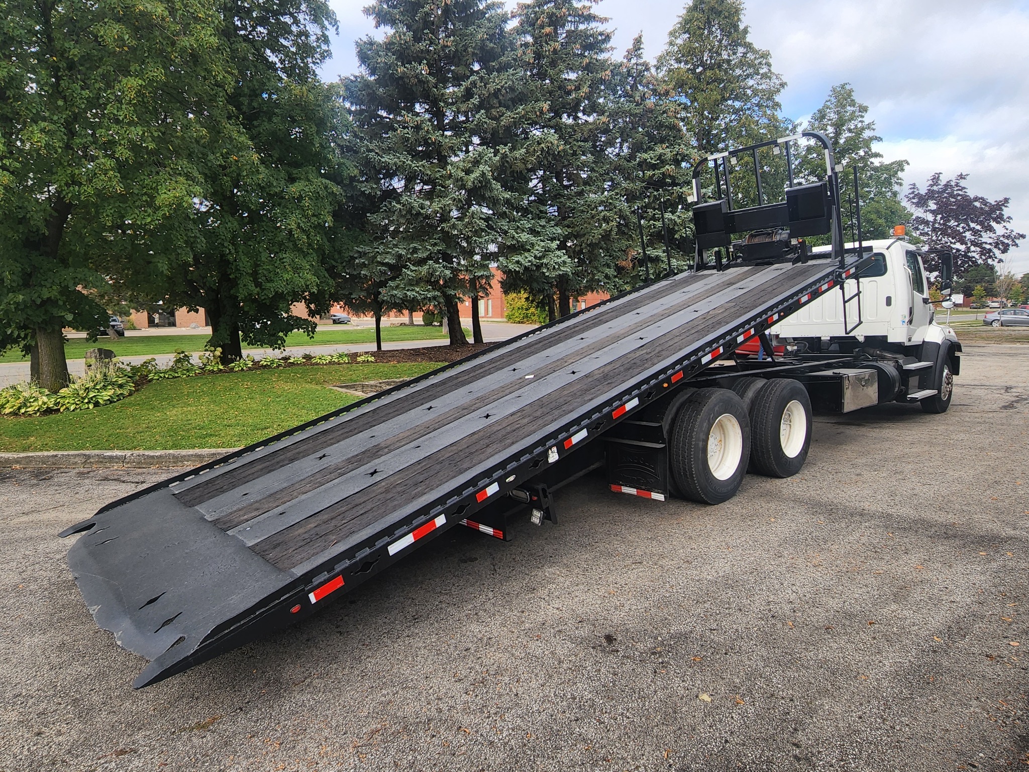 2017 Freightliner 114SD