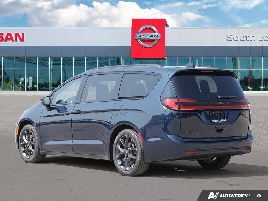 2024 Chrysler Pacifica