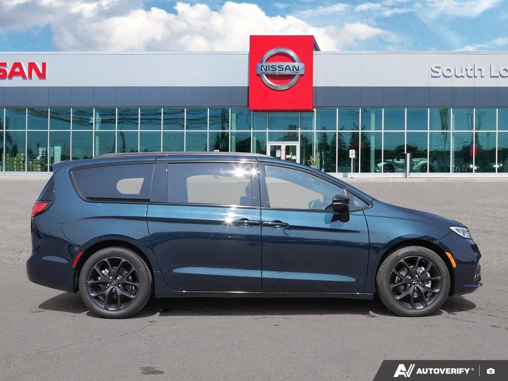 2024 Chrysler Pacifica