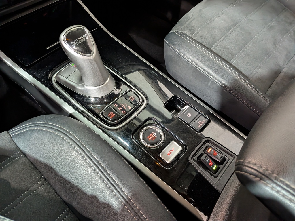 Mitsubishi Outlander PHEV 2020 Mitsubishi Outlander PHEV 2020