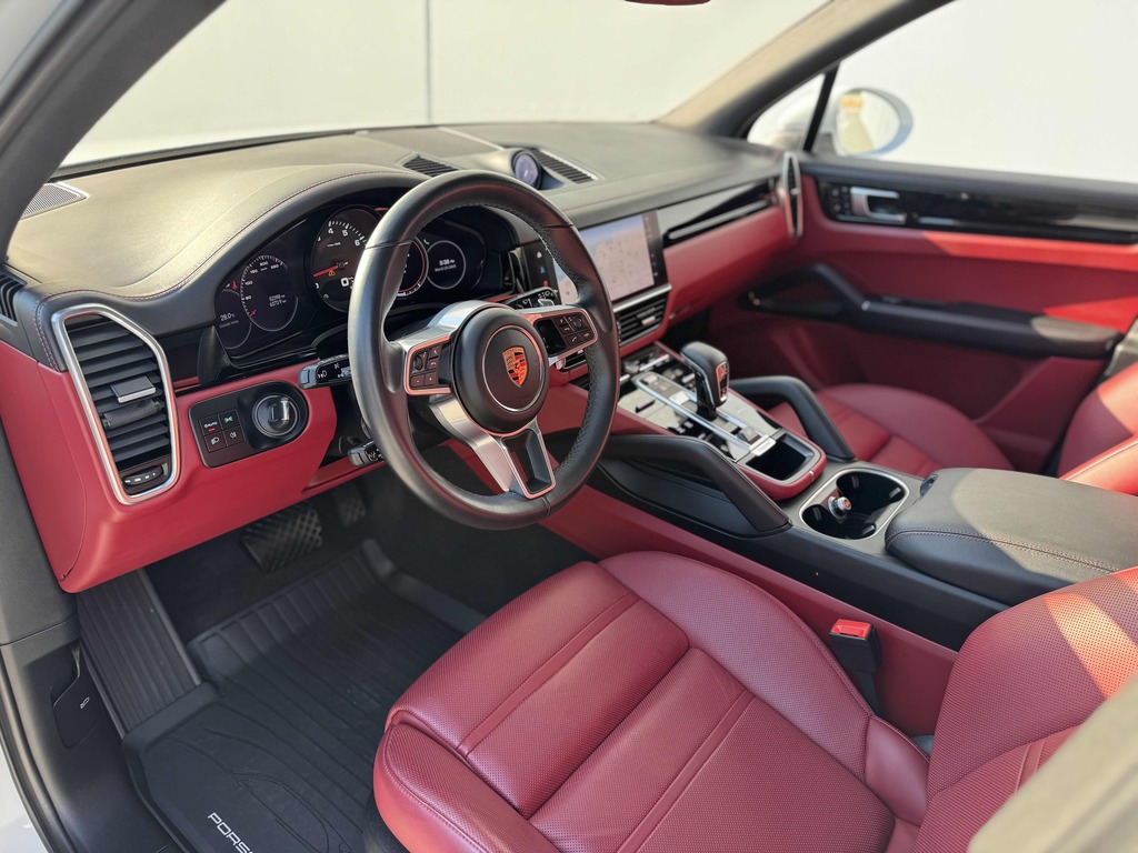 2022 Porsche Cayenne Clean carfax, with factory warranty; excellent con, 温哥华, 全款车