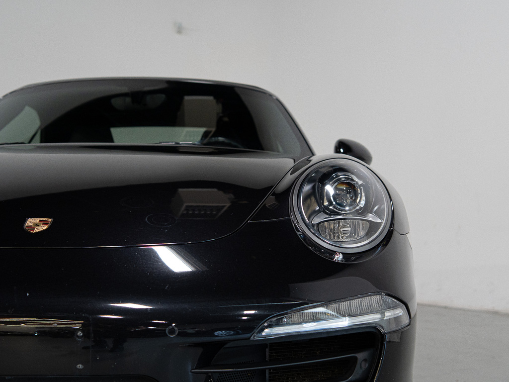 2014 Porsche 911 Carrera 4S, Toronto, Cash
