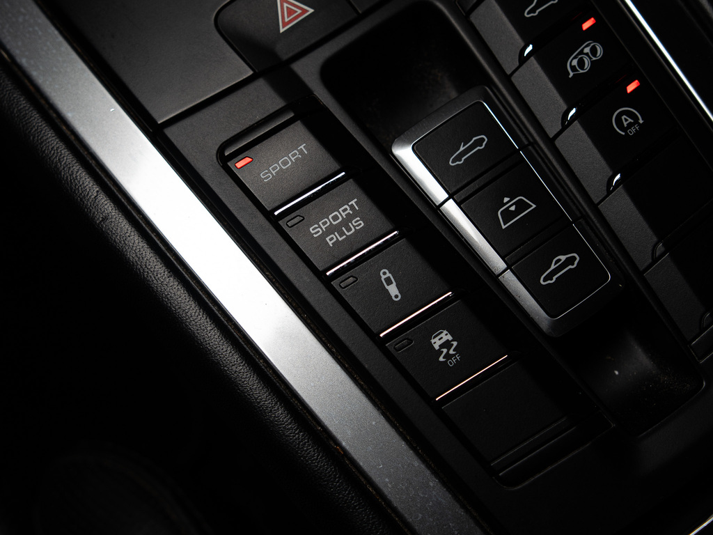 2014 Porsche 911 Carrera 4S, Toronto, Cash
