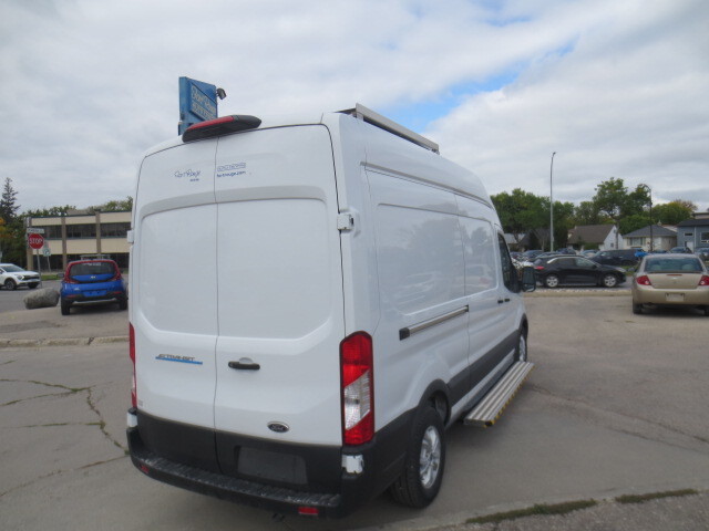 2022 Ford E-Transit Cargo Van