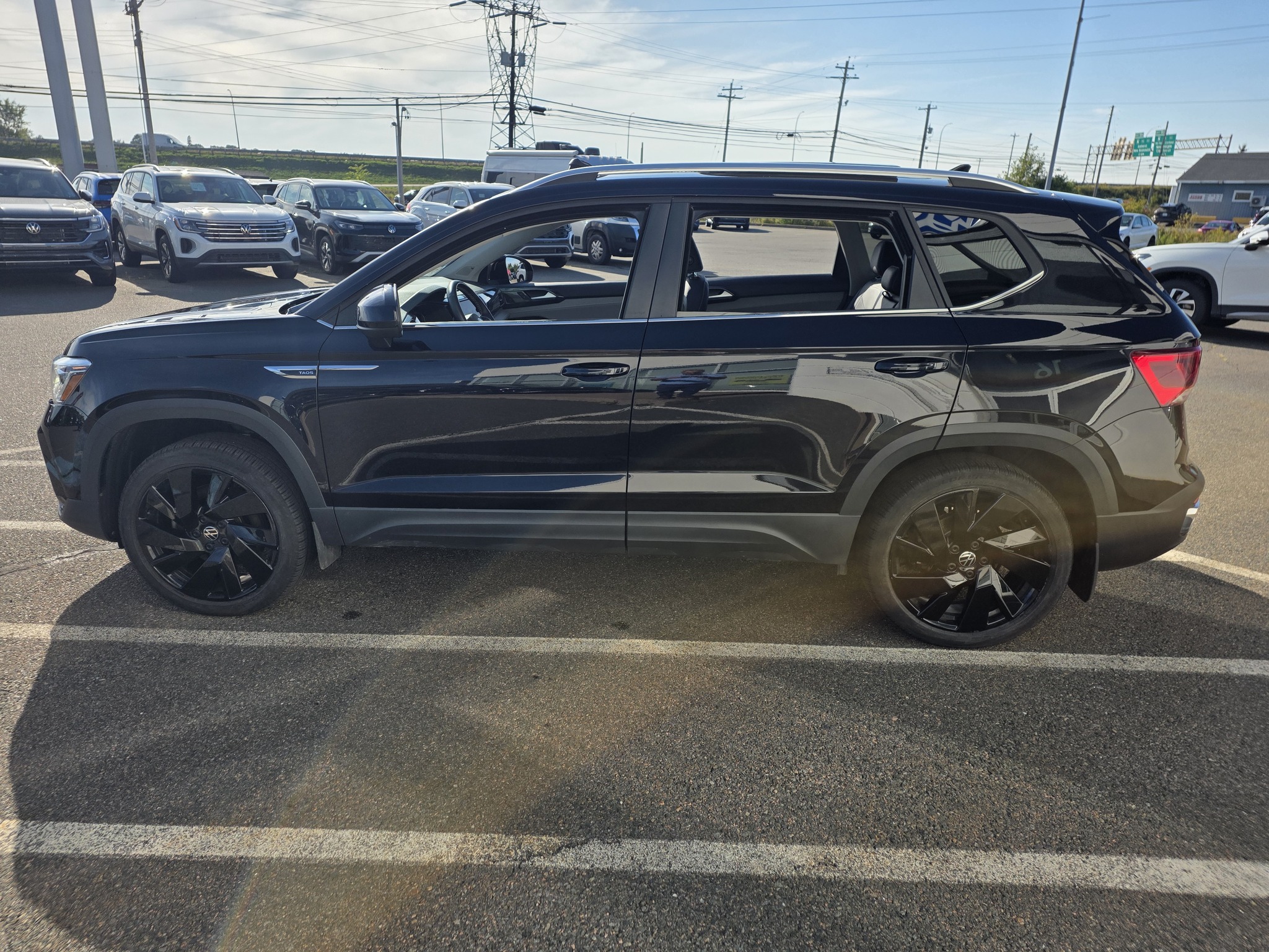 2023 Volkswagen Taos