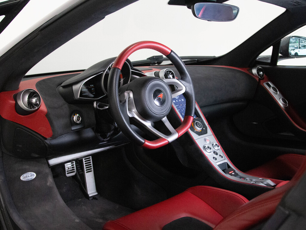 2012 Mclaren MP4-12C MERIDIAN DSP   NAV   RED INTERIOR   592 HORSEPOWER, Toronto, Cash