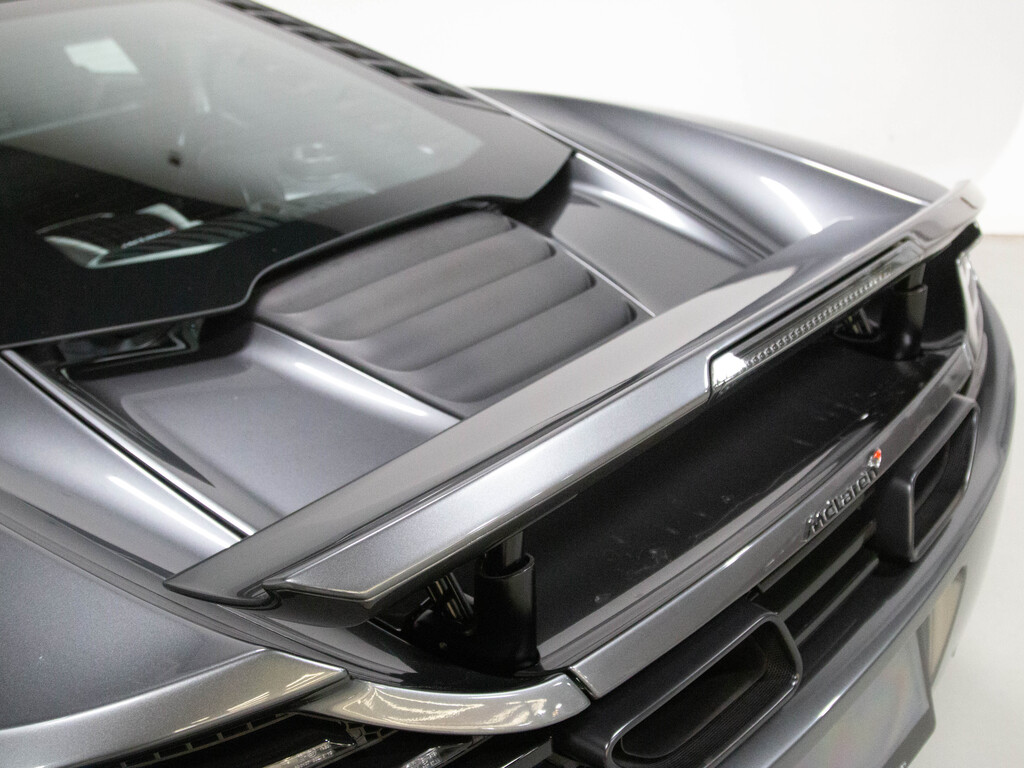 2012 Mclaren MP4-12C MERIDIAN DSP   NAV   RED INTERIOR   592 HORSEPOWER, Toronto, Cash