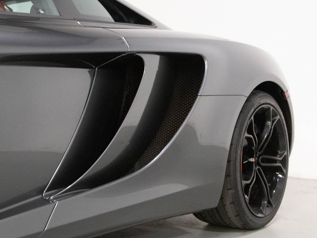 2012 Mclaren MP4-12C MERIDIAN DSP   NAV   RED INTERIOR   592 HORSEPOWER, Toronto, Cash