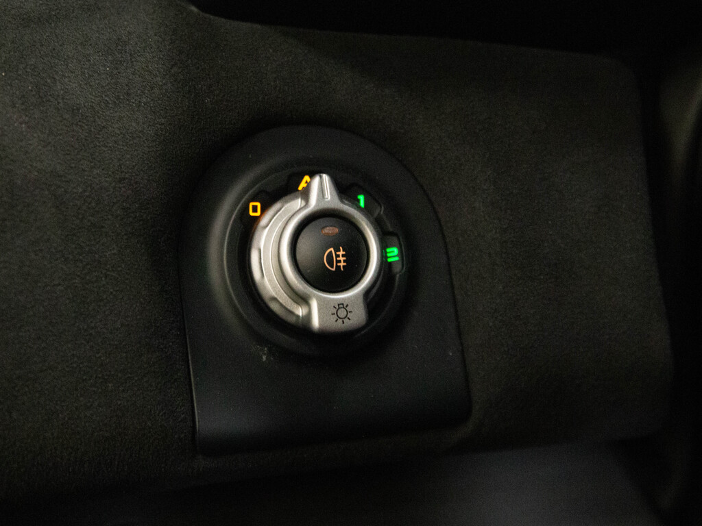 2012 Mclaren MP4-12C MERIDIAN DSP   NAV   RED INTERIOR   592 HORSEPOWER, Toronto, Cash