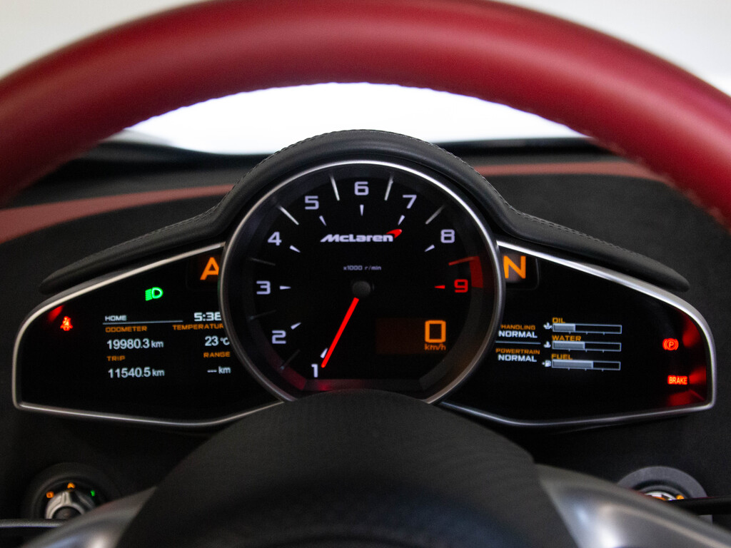 2012 Mclaren MP4-12C MERIDIAN DSP   NAV   RED INTERIOR   592 HORSEPOWER, Toronto, Cash