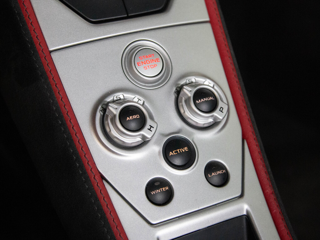 2012 Mclaren MP4-12C MERIDIAN DSP   NAV   RED INTERIOR   592 HORSEPOWER, Toronto, Cash