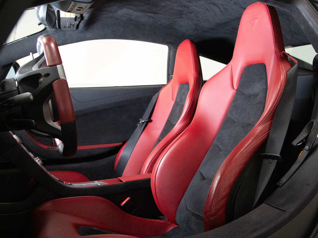 2012 Mclaren MP4-12C MERIDIAN DSP   NAV   RED INTERIOR   592 HORSEPOWER, Toronto, Cash
