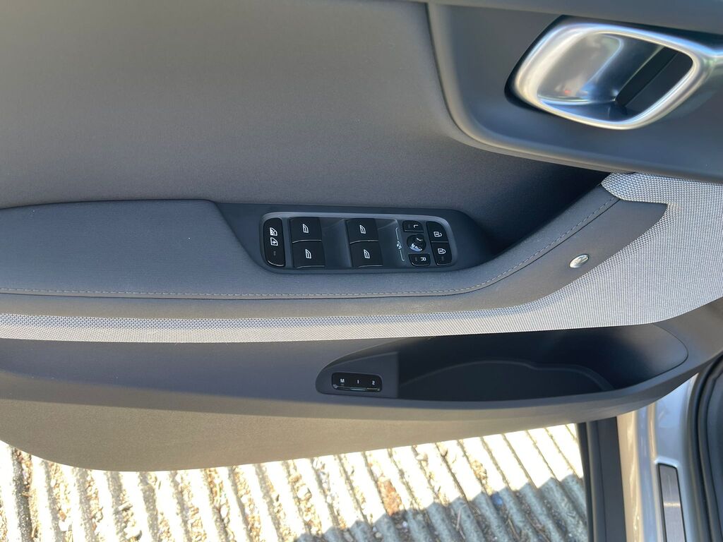 2024 Polestar 2 CPO unlimited kms or Winter pkg, 5.99 96 months, 温哥华, 全款车
