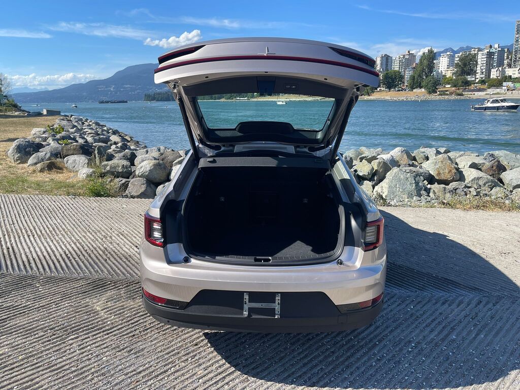 2024 Polestar 2 CPO unlimited kms or Winter pkg, 5.99 96 months, 温哥华, 全款车