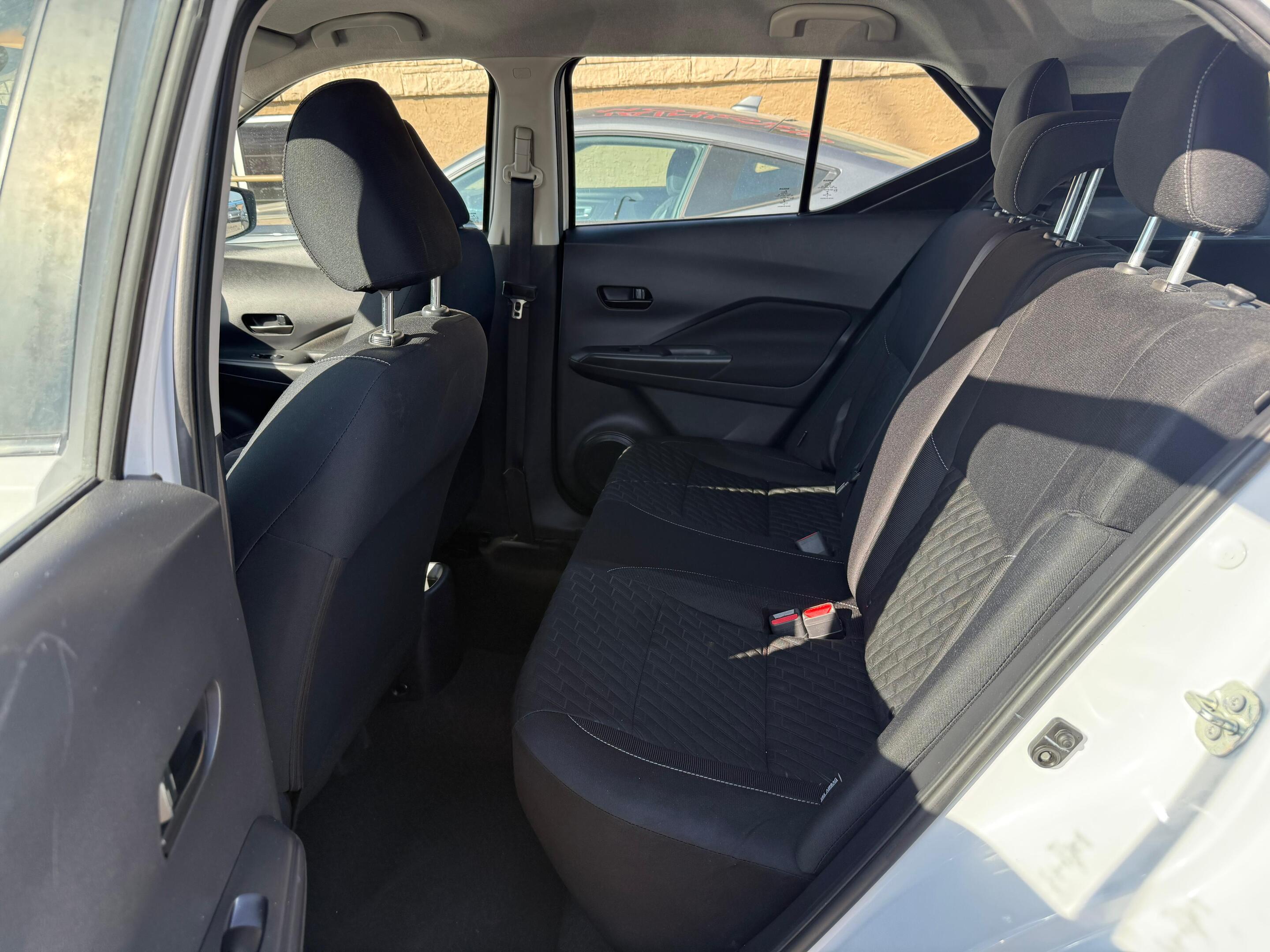 2022 Nissan Kicks — view 10