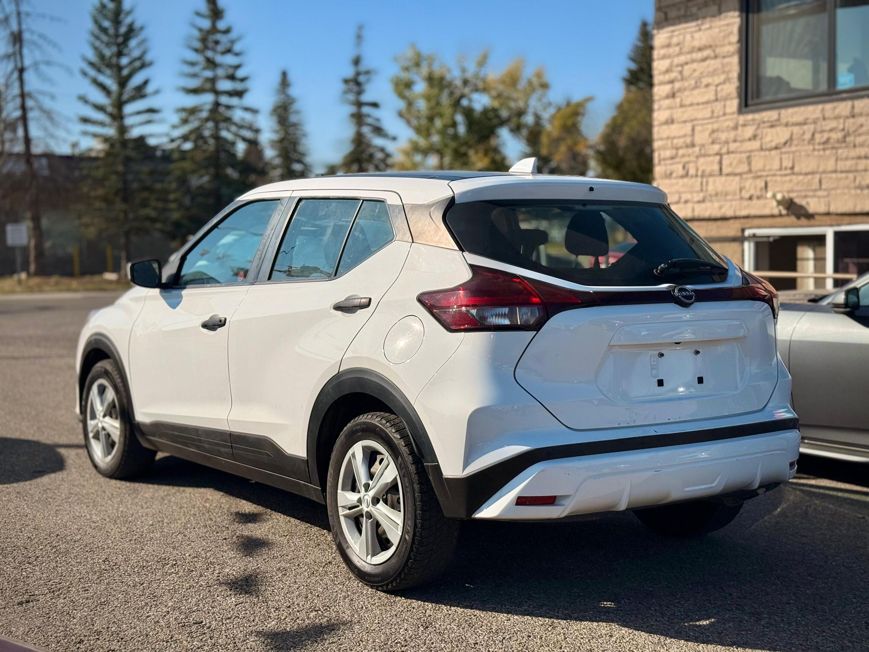 2022 Nissan Kicks — view 5