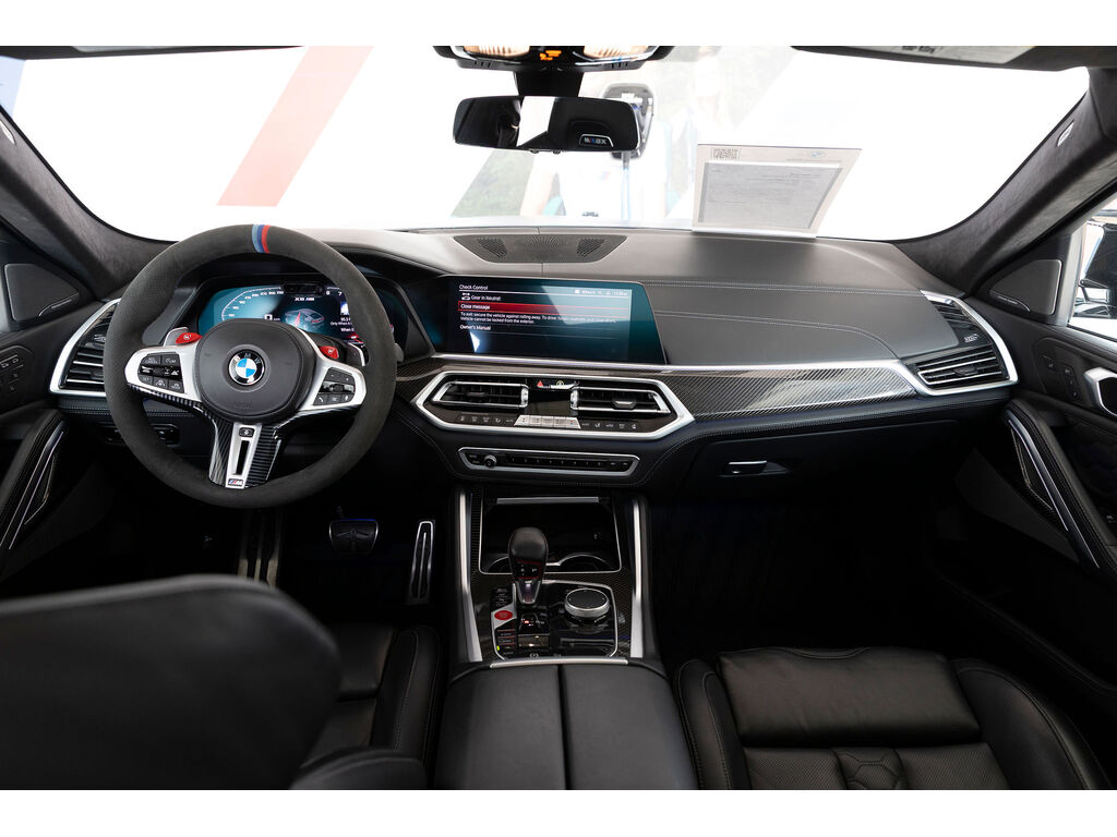 2021 BMW X6 M Competition, Vancouver, Cash