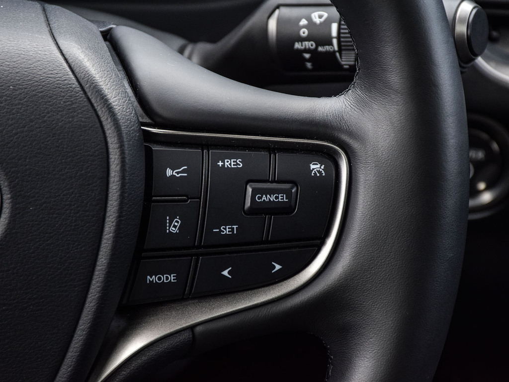 2023 Lexus UX 250h UX 250h, 多伦多, 全款车