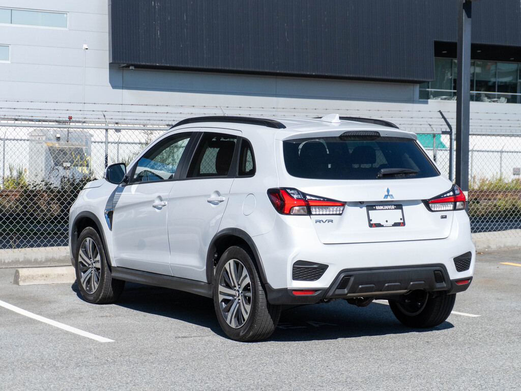 2024 Mitsubishi RVR » Company of Cars