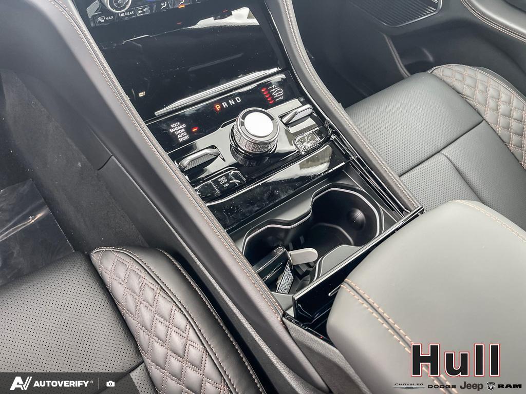 2025 Jeep Grand Cherokee Summit Reserve, Toronto, Cash