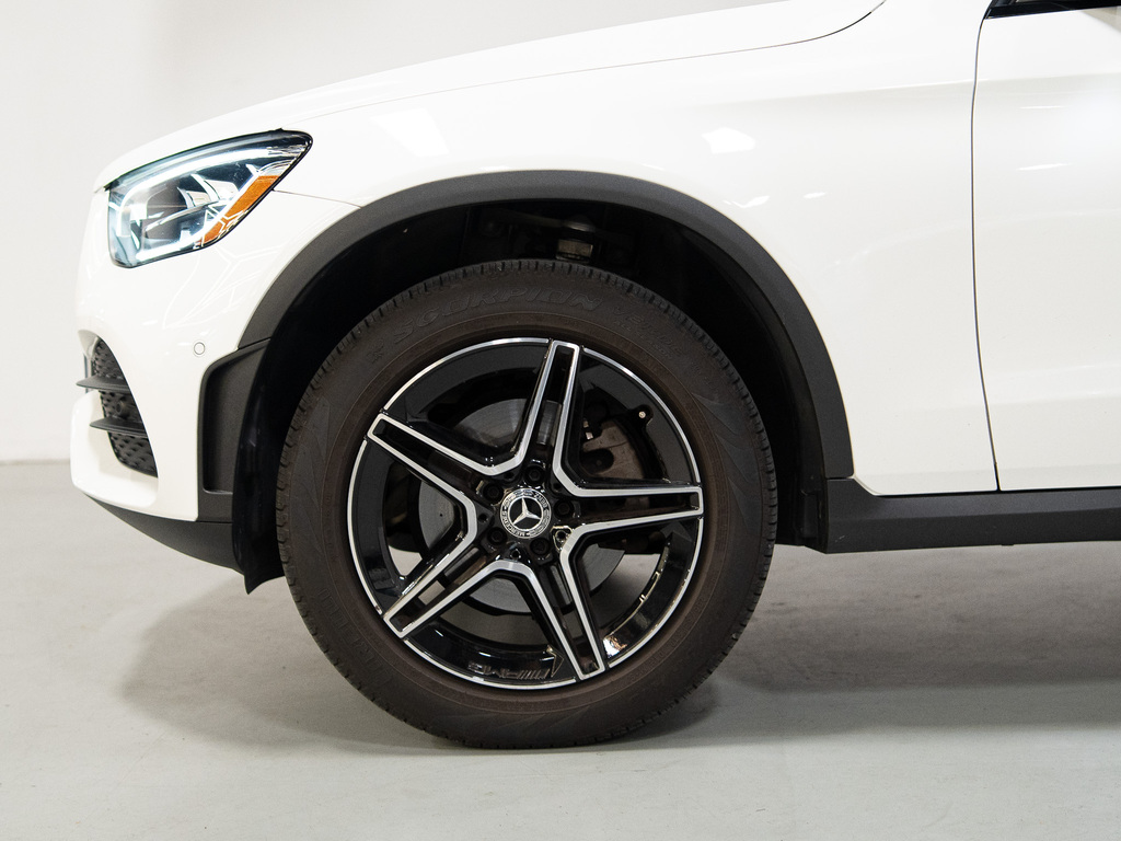 2022 Mercedes-Benz GLC 300 4MATIC, Toronto, Cash
