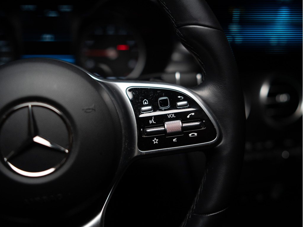 2022 Mercedes-Benz GLC 300 4MATIC, Toronto, Cash