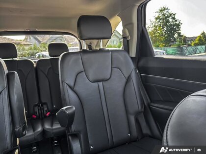 used 2025 Kia Sorento car, priced at $45,979