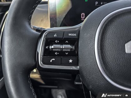 used 2025 Kia Sorento car, priced at $45,979