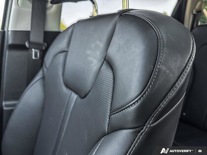 used 2025 Kia Sorento car, priced at $45,979