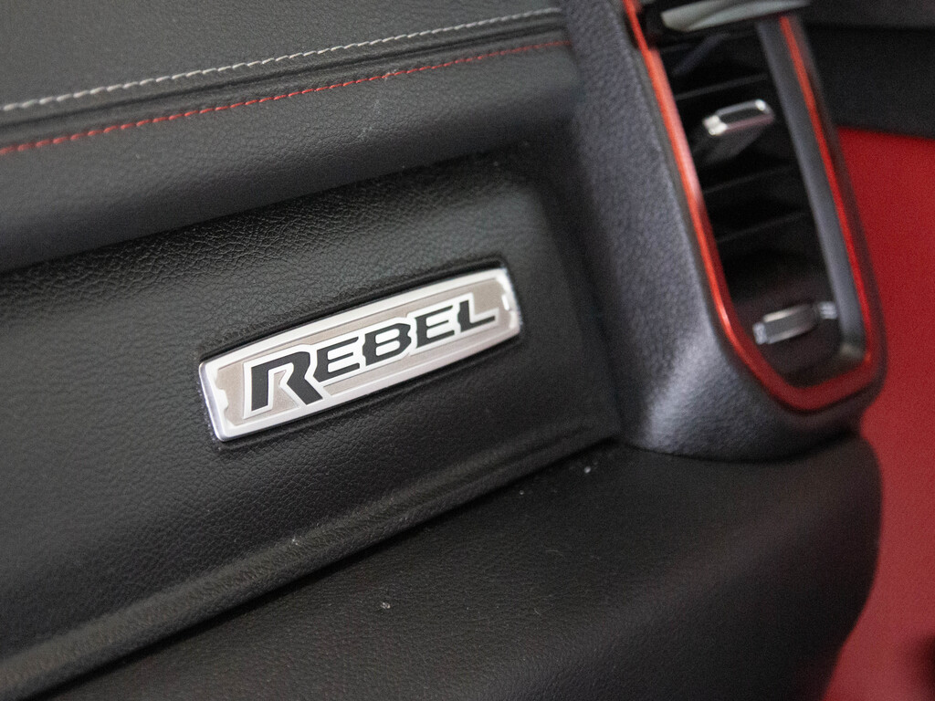2019 RAM 1500 Rebel, Toronto, Cash
