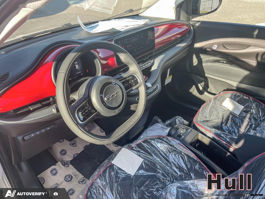2025 Fiat 500e BEV RED, Toronto, Cash