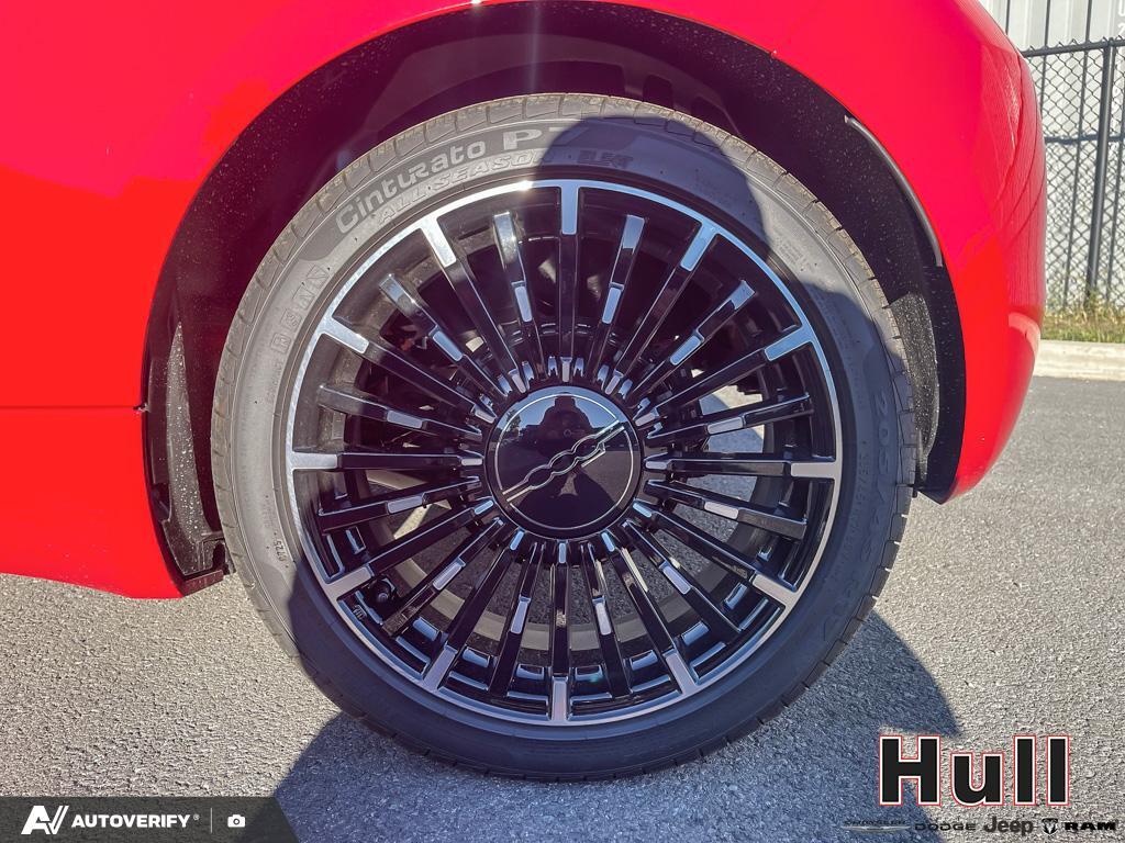 2025 Fiat 500e BEV RED, Toronto, Cash