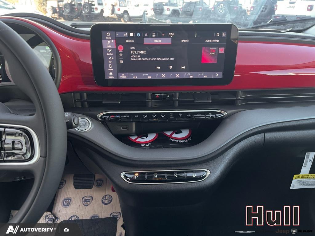2025 Fiat 500e BEV RED, Toronto, Cash