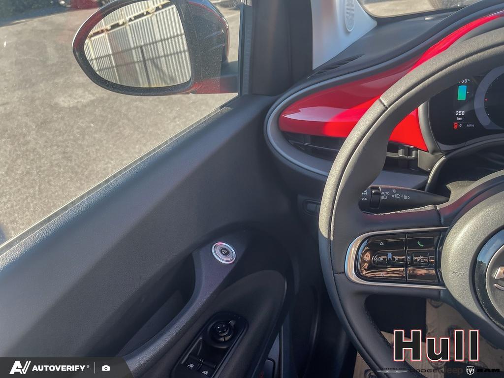 2025 Fiat 500e BEV RED, Toronto, Cash