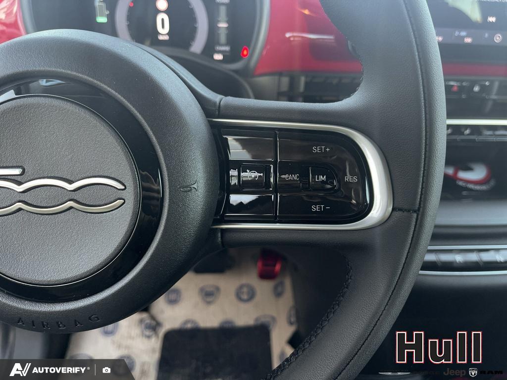 2025 Fiat 500e BEV RED, Toronto, Cash