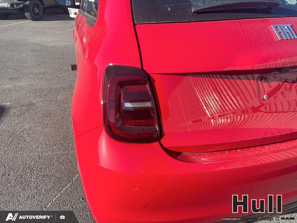 2025 Fiat 500e BEV RED, Toronto, Cash