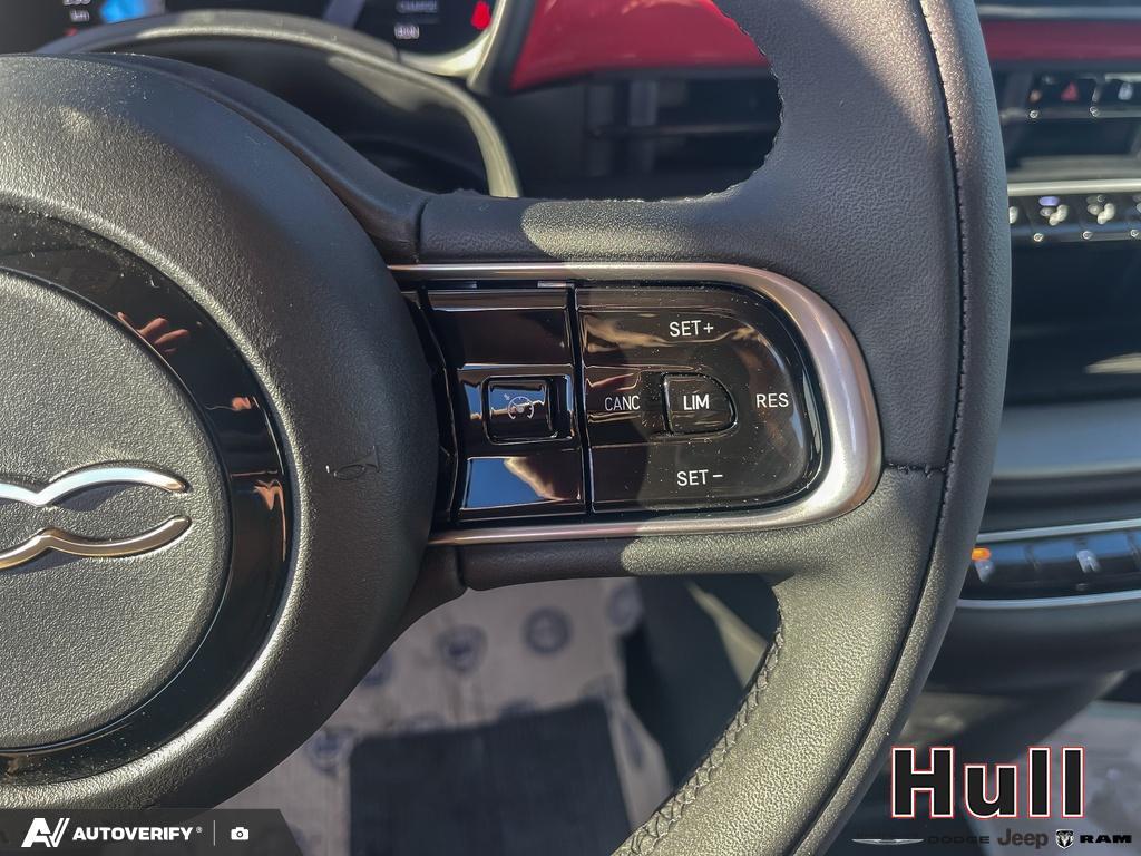 2025 Fiat 500e BEV RED, Toronto, Cash