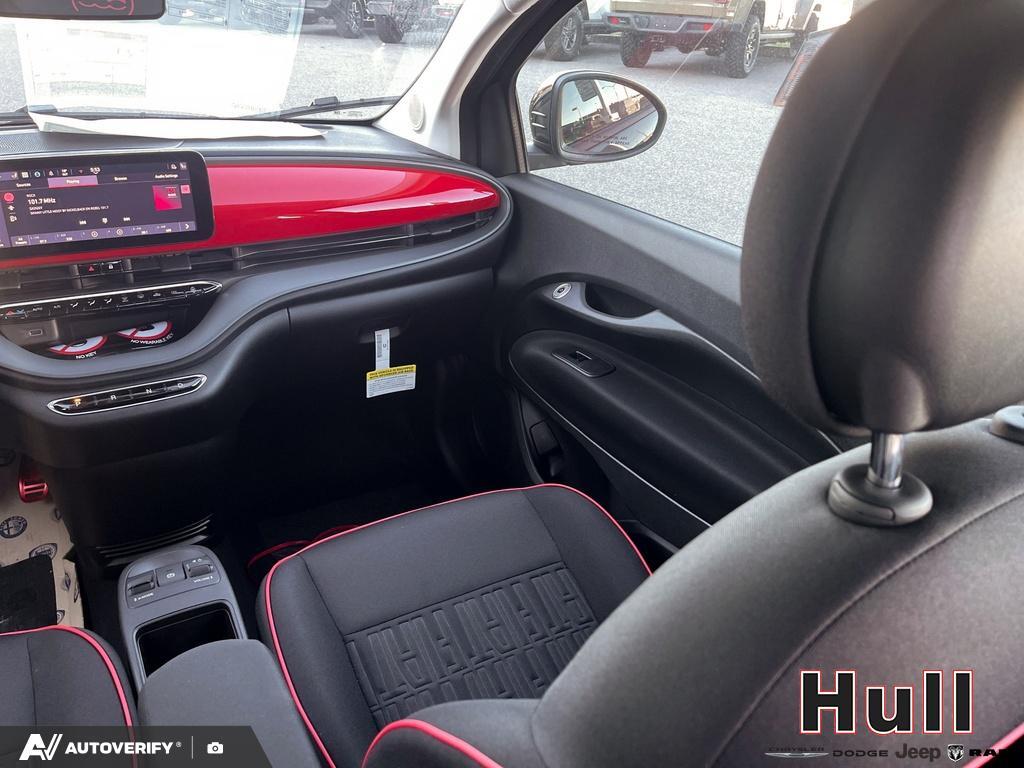 2025 Fiat 500e BEV RED, Toronto, Cash