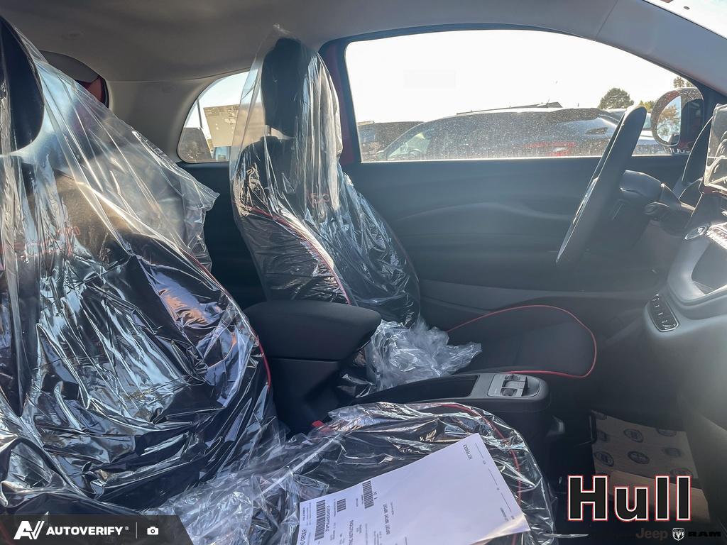 2025 Fiat 500e BEV RED, Toronto, Cash