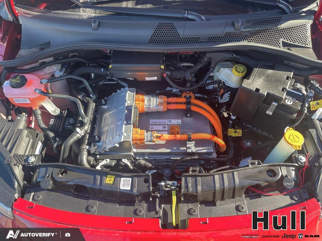 2025 Fiat 500e BEV RED, Toronto, Cash