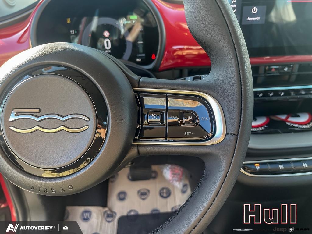 2025 Fiat 500e BEV RED, Toronto, Cash