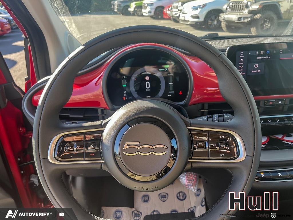 2025 Fiat 500e BEV RED, Toronto, Cash