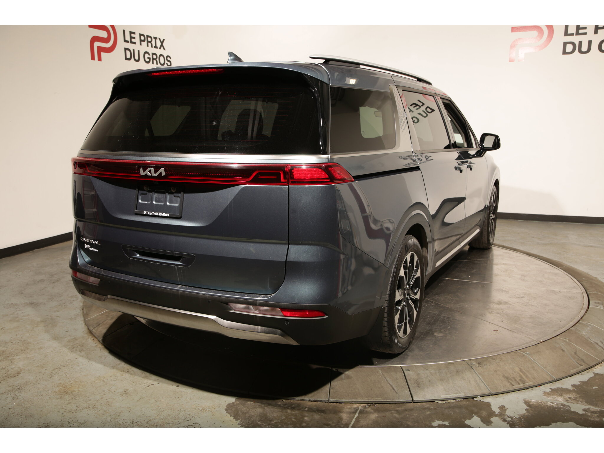 2023 Kia Carnival
