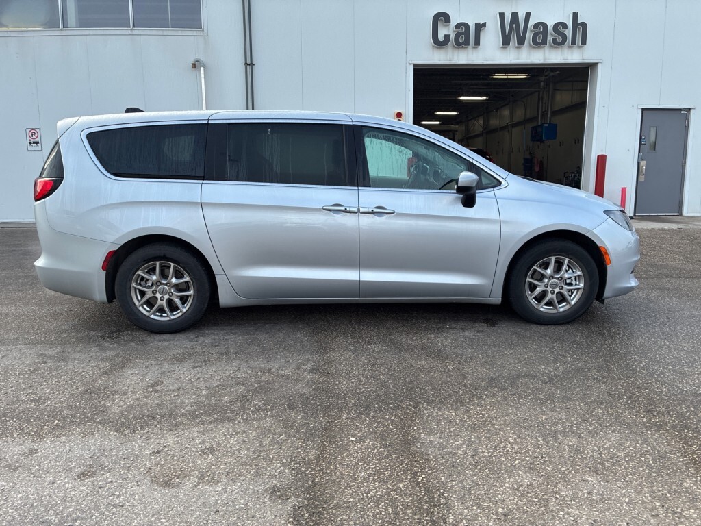 2023 Chrysler Grand Caravan