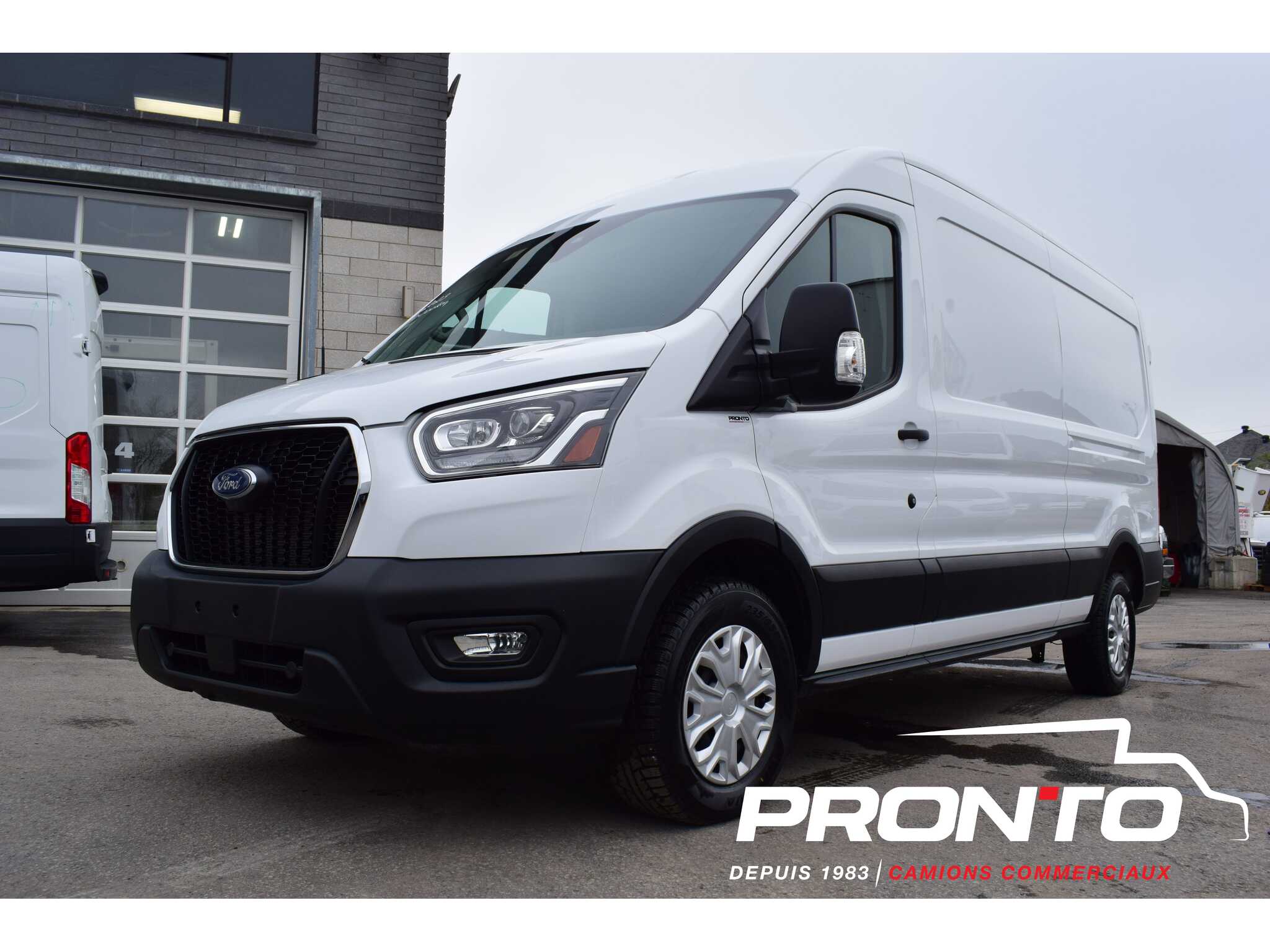 2023 Ford Transit Cargo Van