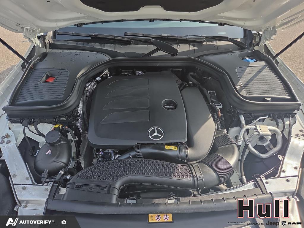 2022 Mercedes-Benz GLC 300 4MATIC, Toronto, Cash
